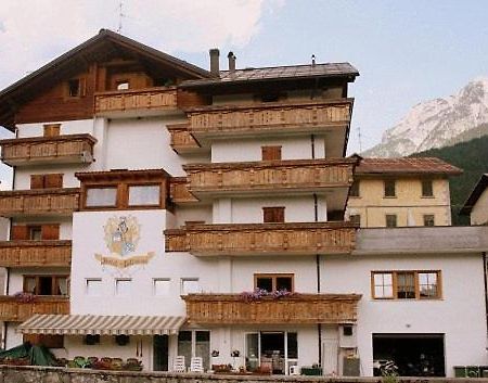 Hotel Villanova Санто-Стефано-ди-Кадоре Экстерьер фото