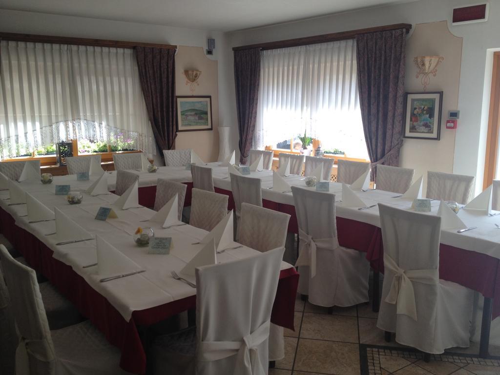 Hotel Villanova Санто-Стефано-ди-Кадоре Экстерьер фото