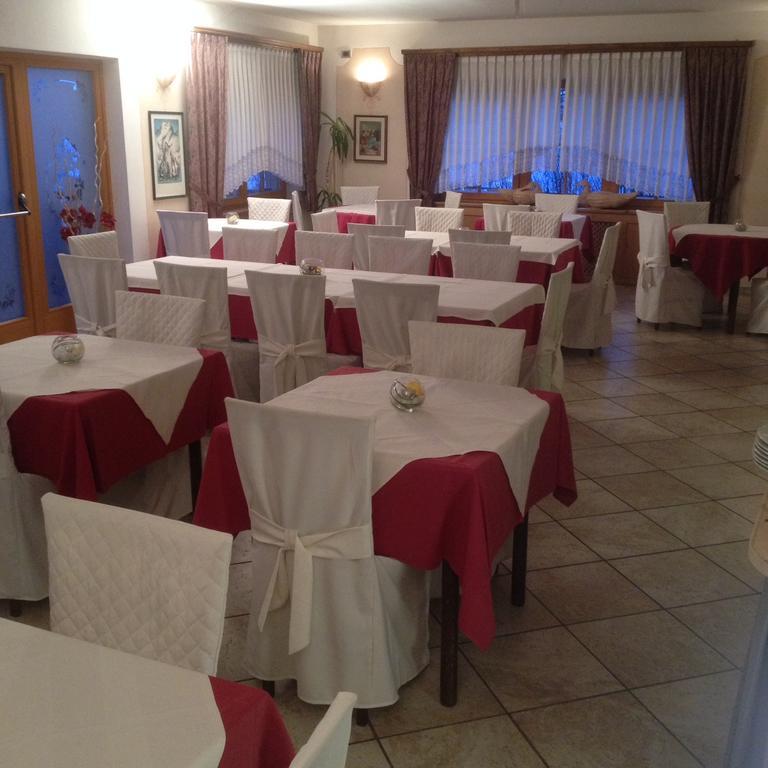 Hotel Villanova Санто-Стефано-ди-Кадоре Экстерьер фото